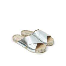 Carica l&#39;immagine nel visualizzatore di Gallery, Silver espadrilles ZOE made with eco-leather
