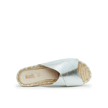 Carica l&#39;immagine nel visualizzatore di Gallery, Silver espadrilles ZOE made with eco-leather
