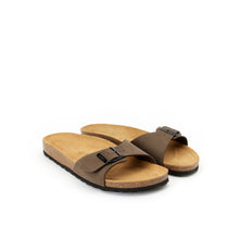 Carica l&#39;immagine nel visualizzatore di Gallery, Dark Brown single-strap sandals AGATA made with eco-leather
