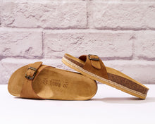 Carica l&#39;immagine nel visualizzatore di Gallery, Cognac Brown single-strap AGATA made with eco-leather
