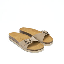 Carica l&#39;immagine nel visualizzatore di Gallery, Taupe single-strap AGATA made with oiled leather
