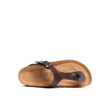 Carica l&#39;immagine nel visualizzatore di Gallery, Dark Brown thong sandals BLANCA made with eco-leather
