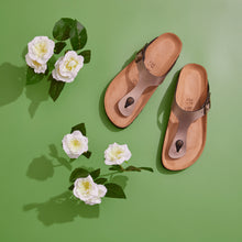 Load image into Gallery viewer, Bronze thong sandals BLANCA made with eco-leather
