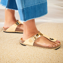 Load image into Gallery viewer, Bronze thong sandals BLANCA made with eco-leather
