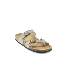 Load image into Gallery viewer, Taupe thong DARIA made with nubuck leather
