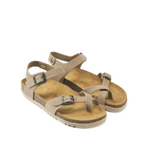 Carica l&#39;immagine nel visualizzatore di Gallery, Taupe thong ELISA made with suede leather
