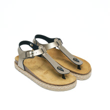 Carica l&#39;immagine nel visualizzatore di Gallery, Bronze platforms LEON made with eco-leather
