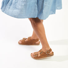 Carica l&#39;immagine nel visualizzatore di Gallery, Brown sandals CARLOS made with eco-leather
