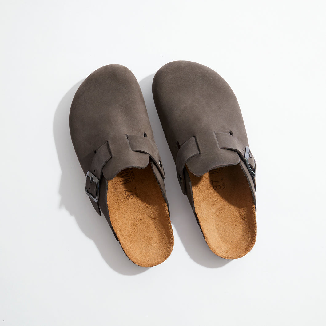 Grey sabot clogs NOE made with leather