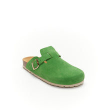 Carica l&#39;immagine nel visualizzatore di Gallery, Green sabot clogs NOE made with leather suede
