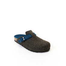 Carica l&#39;immagine nel visualizzatore di Gallery, Dark Brown sabot clogs NOE made with felt
