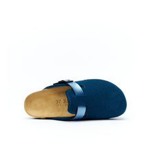 Load image into Gallery viewer, Navy sabot clogs NOE made with felt
