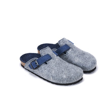 Carica l&#39;immagine nel visualizzatore di Gallery, Grey sabot clogs NOE made with felt
