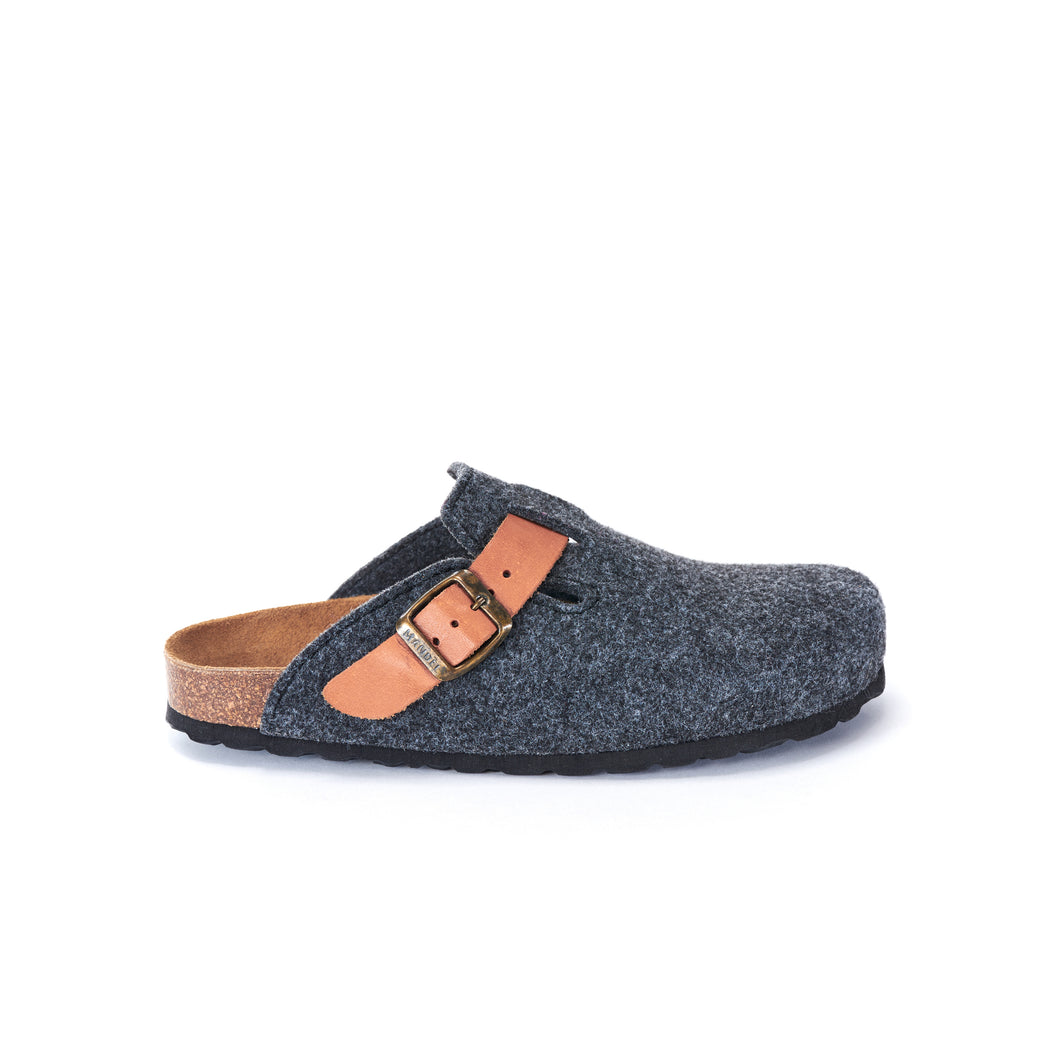 Grey sabot clogs NOE made with felt