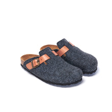 Carica l&#39;immagine nel visualizzatore di Gallery, Grey sabot clogs NOE made with felt
