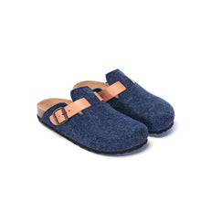 Carica l&#39;immagine nel visualizzatore di Gallery, Navy sabot clogs NOE made with felt
