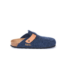 Load image into Gallery viewer, Navy sabot clogs NOE made with felt
