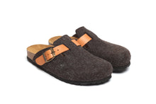 Carica l&#39;immagine nel visualizzatore di Gallery, Dark Brown sabot clogs NOE made with felt
