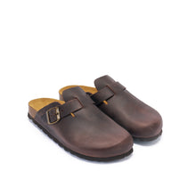 Load image into Gallery viewer, Dark Brown sabot clogs NOE made with oiled leather
