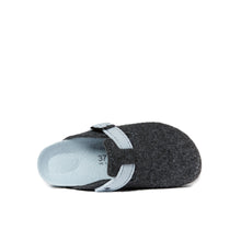 Load image into Gallery viewer, Grey sabot clogs NOE made with felt
