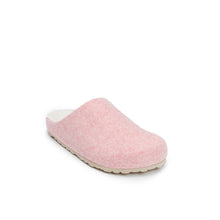 Carica l&#39;immagine nel visualizzatore di Gallery, Pink sabot clogs ANGEL made with felt
