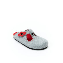 Load image into Gallery viewer, Grey sabot clogs FLOR made with felt
