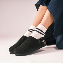 Carica l&#39;immagine nel visualizzatore di Gallery, Black sabot clogs ADAM made with leather suede
