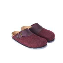 Load image into Gallery viewer, Bordeaux sabot clogs ALMA made with felt and leather
