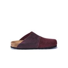 Load image into Gallery viewer, Bordeaux sabot clogs ALMA made with felt and leather
