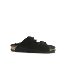 Carica l&#39;immagine nel visualizzatore di Gallery, Black two-straps ALBERTO made with leather suede
