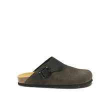 Charger l&#39;image dans la galerie, Grey sabot clogs DIA made with leather suede and oiled
