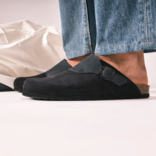 Load image into Gallery viewer, Navy sabot clogs DIA made with leather suede and oiled
